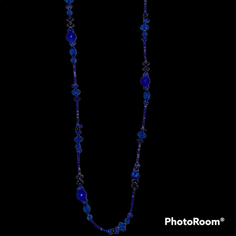 Accent necklace